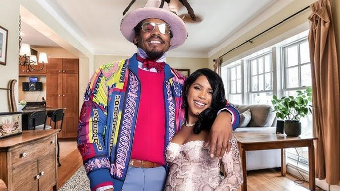 Cashmere Saint Newton